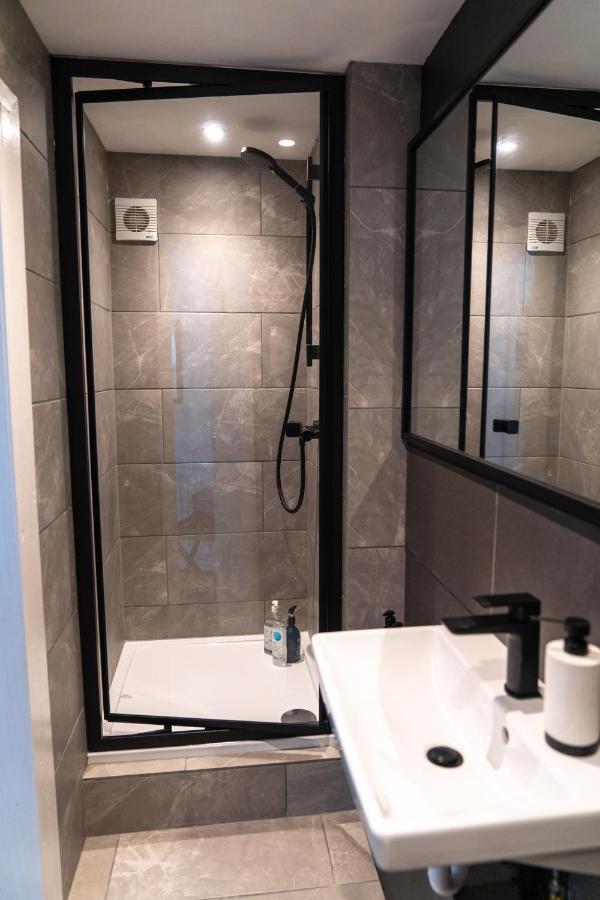 Bower Apartment Χαρογκέιτ Εξωτερικό φωτογραφία