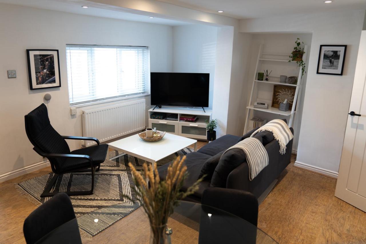 Bower Apartment Χαρογκέιτ Εξωτερικό φωτογραφία